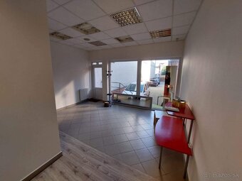Prenájom obchodných priestorov na pešej zóne v Poprade - 4