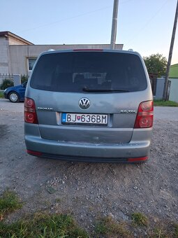 Volkswagen touran 2tdi 7miestny - 4