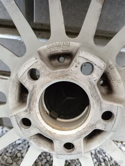 Predám alu disky Mercedes 8,5Jx17Hz 245x45R17. - 4