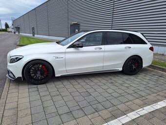Mercedes-benz c63 s amg - 4