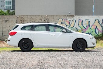Opel Astra Sport Tourer ST 1.4 Turbo 140k Essentia/Selection - 4