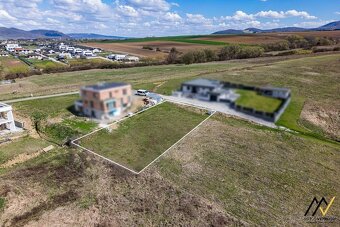 STAVEBNÝ POZEMOK, OBEC ĽUBOTICE, OKRES PREŠOV - 4