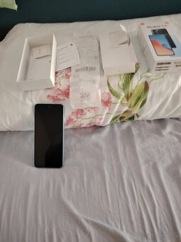 Honor magig 6 lite + Xiaomi Redmi 12 - 4