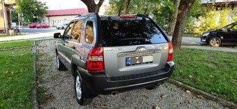 Predám SUV  Kia Sportage 4x4 2.0 TDI 103kw - 4