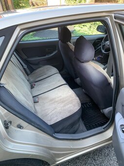 Hyundai elantra 1.6 - 4