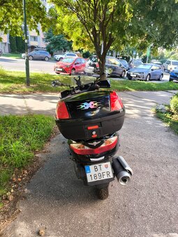 Suzuki Burgman 125 - 4
