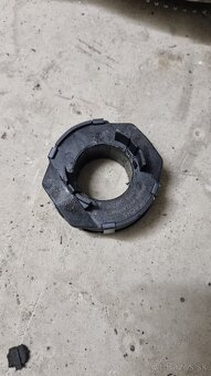 Dvojmotny zotrvacny so spojkou 1.9tdi AFN - 4