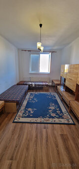 Ponúkam na prenájom 2 izbový byt na ulici Ľ.Štúra Nové Zámky - 4