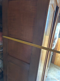 Predám starožitnú skriňu - 4