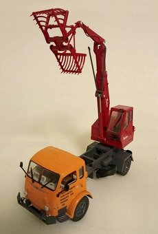 RENAULT SAVIEM 4x4 2142 1959 1:43 - 4