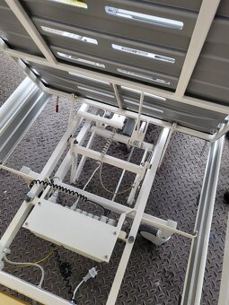 Zdravotná elektrická polohovateľná posteľ - 4
