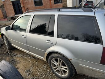 Golf 4 - 4