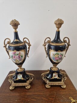 Porcelánové hodiny a vázy - 4