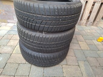 Predám zimné pneumatiky Barum 215/45 r18 XL - 4