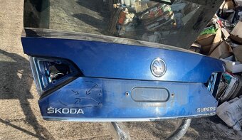 Škoda Superb 2 lift zadný nárazník zadný kufor - 4