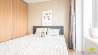Jedinečný 2 izbový byt s balkónom Ul. Rudnaya Prievidza 61 m - 4