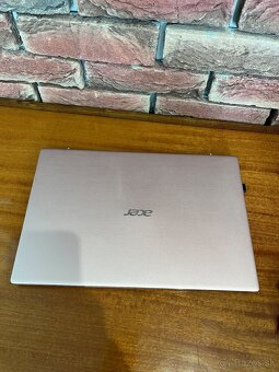 Notebook Acer Swift 1 Sakura pink celokovový - 4