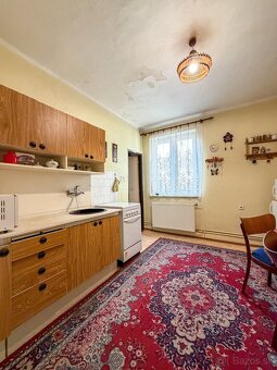 Veľký 4 izbový byt Valaliky s garážou. - 4