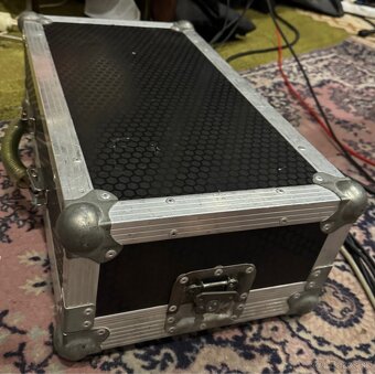 Predám efekt TC Electronic G system - 4