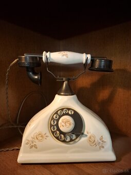 Porcelánový telefon - 4