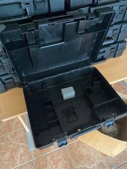 Makita kufrik    18€ - 4