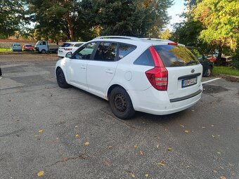 Kia Ceed Combi 2,0 CRDI - 4