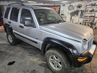 Jeep cheroke Kj 2,5crd - 4