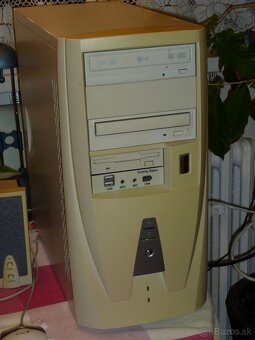 Predám počítať AMD Duron 1.0 GHz s Windows 98 - 4