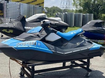 Vodný skuter Sea-Doo Spark / PRENÁJOM - 4
