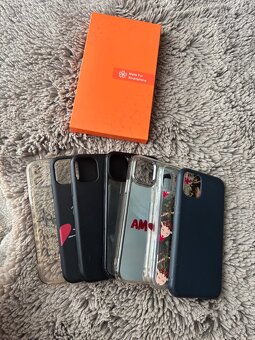 iPhone 11 (128 GB) - 4