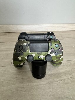 PS4 Pro ( playstation 4 Pro ) - 4