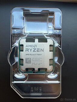 AMD Ryzen 5 7600X - 4