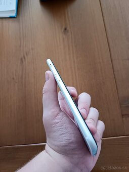 Iphone se 2020 - 4