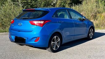 Hyundai i30 1.6 CRDi M6 2.majiteľ, nove v SR - 4