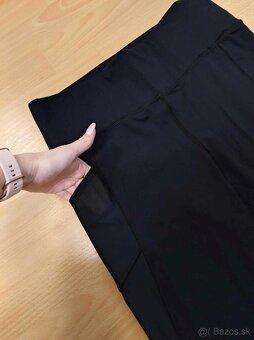 Dámske športové čierne ¾ legíny (Forever 21) - 4