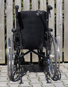 040-Mechanický invalidný vozík Meyra. - 4