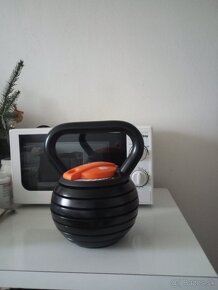 Nastaviteľný železný KETTLEBELL GymBeam 3 - 18 kg - NOVÝ - 4