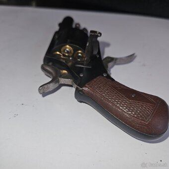Buldoček cal 320 corto - 4