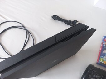 Playstation 4 Slim - 4