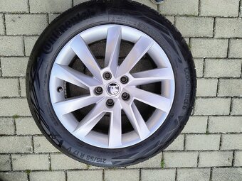 Letna sada 215/55 R17 original Škoda - 4