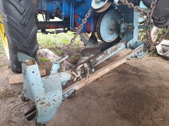 Traktor RS 09, bočná kosa - 4