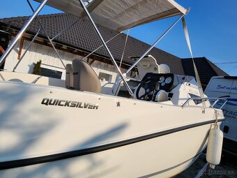 Quicksilver 455 Cabin - 4