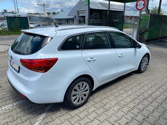KIA Ceed, 1.6 i, Combi, silver, 99 kW, - 4