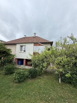 Predám rodinný dom s krásnou záhradou - 4