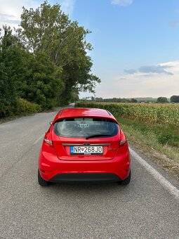 Ford Fiesta 1.2i 2010 - 4