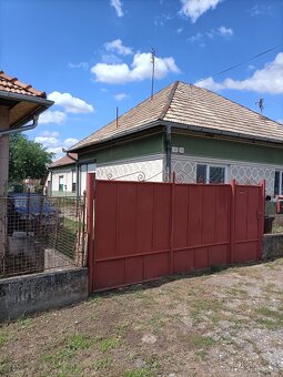 Predáme 4 izbový dom s kuchyňou, kúpeľnou a WC - 4