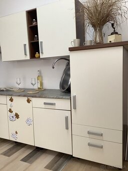 Svetlá moderná kuchyňa IRMA - 4