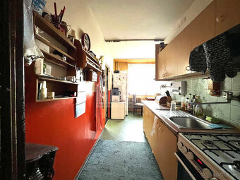 Priestranný 3- izbový byt na sídlisku Juh v Michalovciach - 4