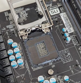 EVGA Z68 Sli 130-SB-E685 - 4