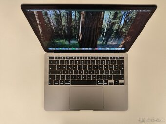 MacBook Air 2020 | i5 • 16GB • 256GB SSD - 4